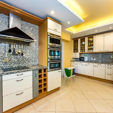 Casa Do Monte * アルブフェイラ