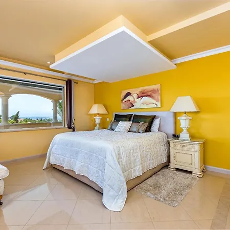 Casa Do Monte * אלבופיירה